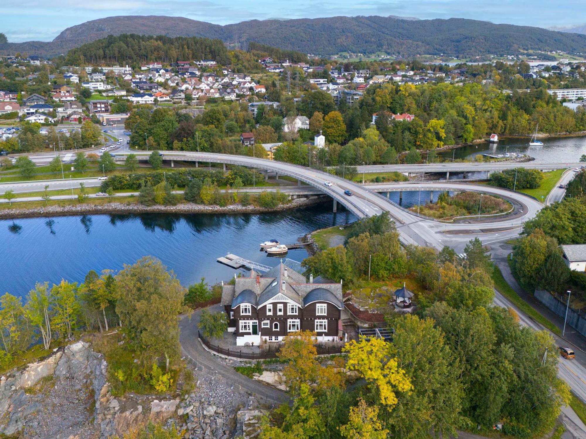 Jervell 2 Bnb Alesund Exterior photo